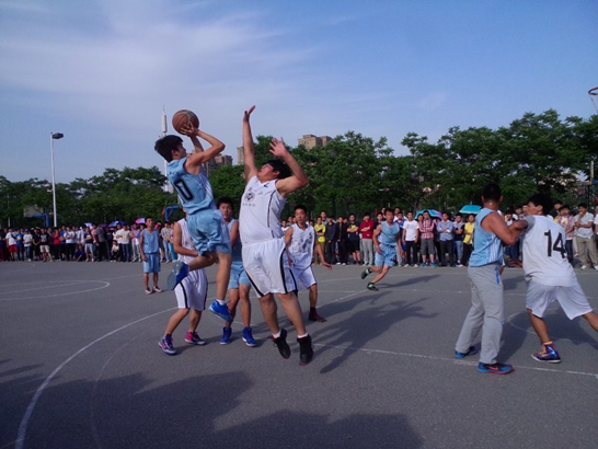 2014.05.20 51大赛
勇夺“河大杯” 学生男篮全校总冠军21